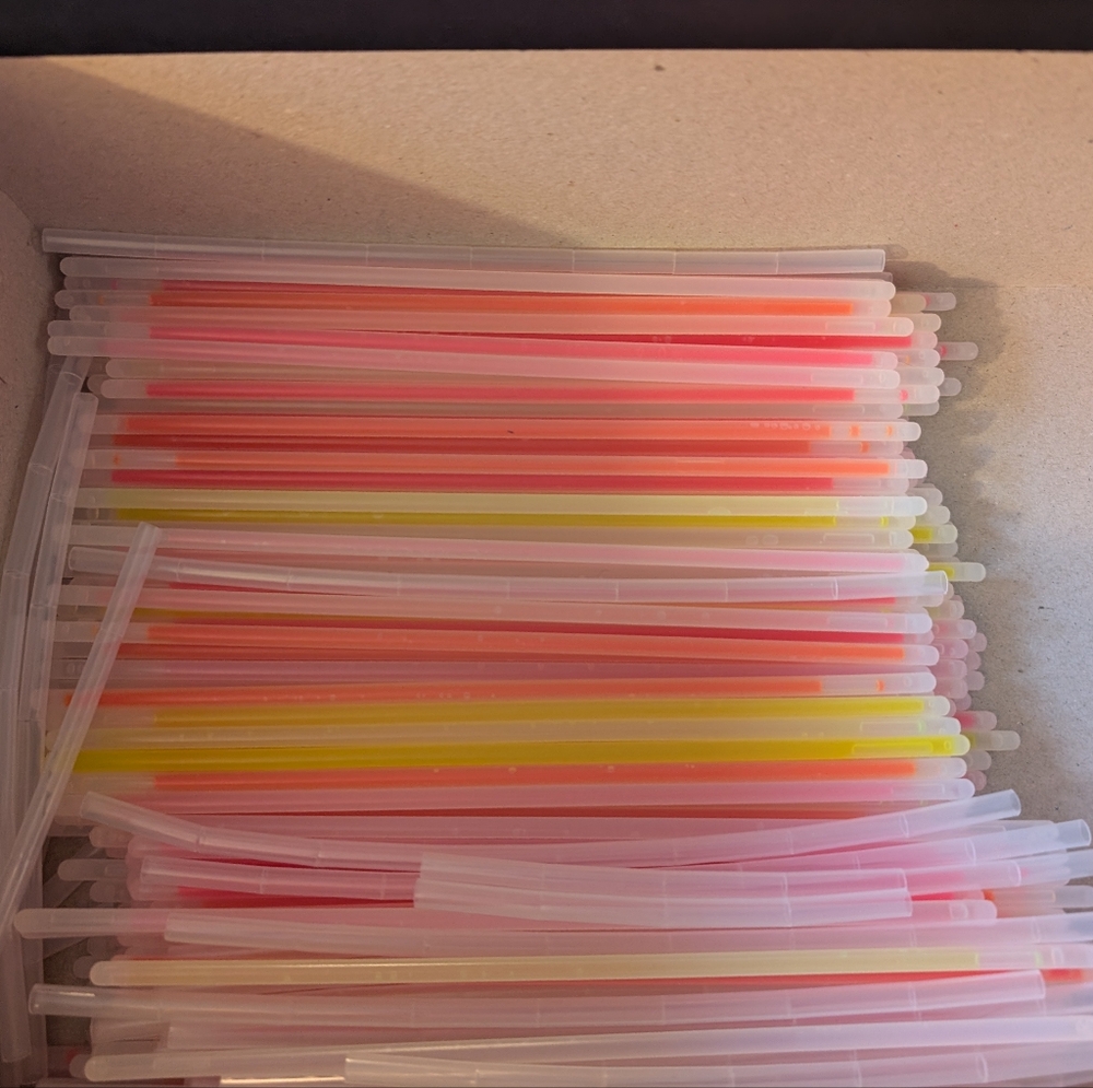 Vibrant Glow Sticks Party Pack